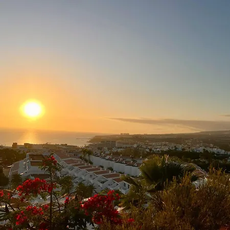 365 Sunshine Tenerife מלון דירות